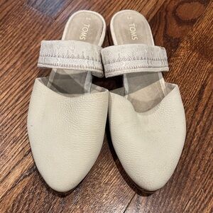 Toms Cream Leather Slip-On Mules with Embroidered Strap